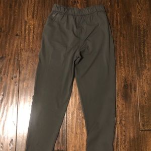 Lululemon High Rise Pants - Size 8
